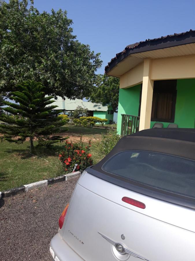 Abuesi Beach Resort Sekondi-Takoradi Bagian luar foto