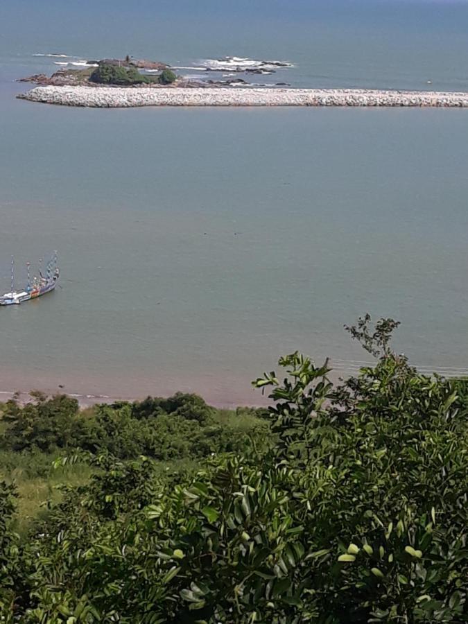 Abuesi Beach Resort Sekondi-Takoradi Bagian luar foto