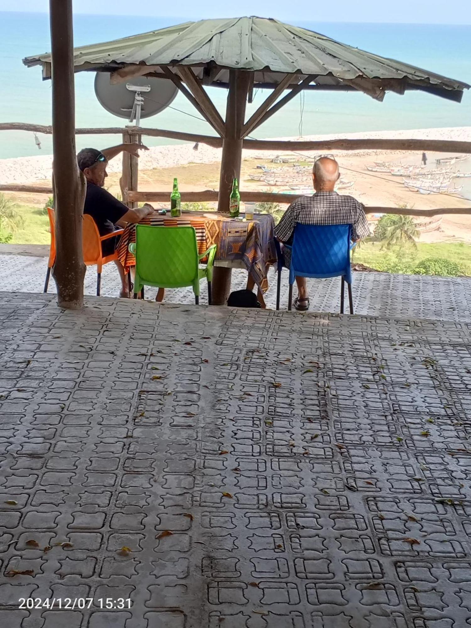 Abuesi Beach Resort Sekondi-Takoradi Bagian luar foto
